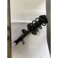 "Defected" Front Shock Absorber Assembly Right For TOYOTA Camry 2018-2024 70 Series ASV71 AXVA70 AXVH71 MXVA71 48510-8Z342-ZC
