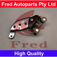 LHS Middle Sliding Door Lower Roller Pulley For TOYOTA Hiace 68360-26130 KDH TRH LH