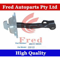Front Door Stopper RH For TOYOTA Corolla Prius ZZE122 NHW20 68610-0D020
