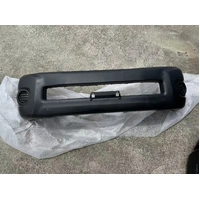 **SCRATCHED** Front Bumper For TOYOTA Hilux 2008-2012 N70 SR SR5 WORKMATE RWD 4WD 4X4 TGN KUN GGN