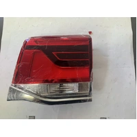 **SAMLL CRACKED** Tail Light RIGHT Inner For TOYOTA Land Cruiser 2015.08-2021.03 J200 Series TY-16LC-005-RH 81581-60360